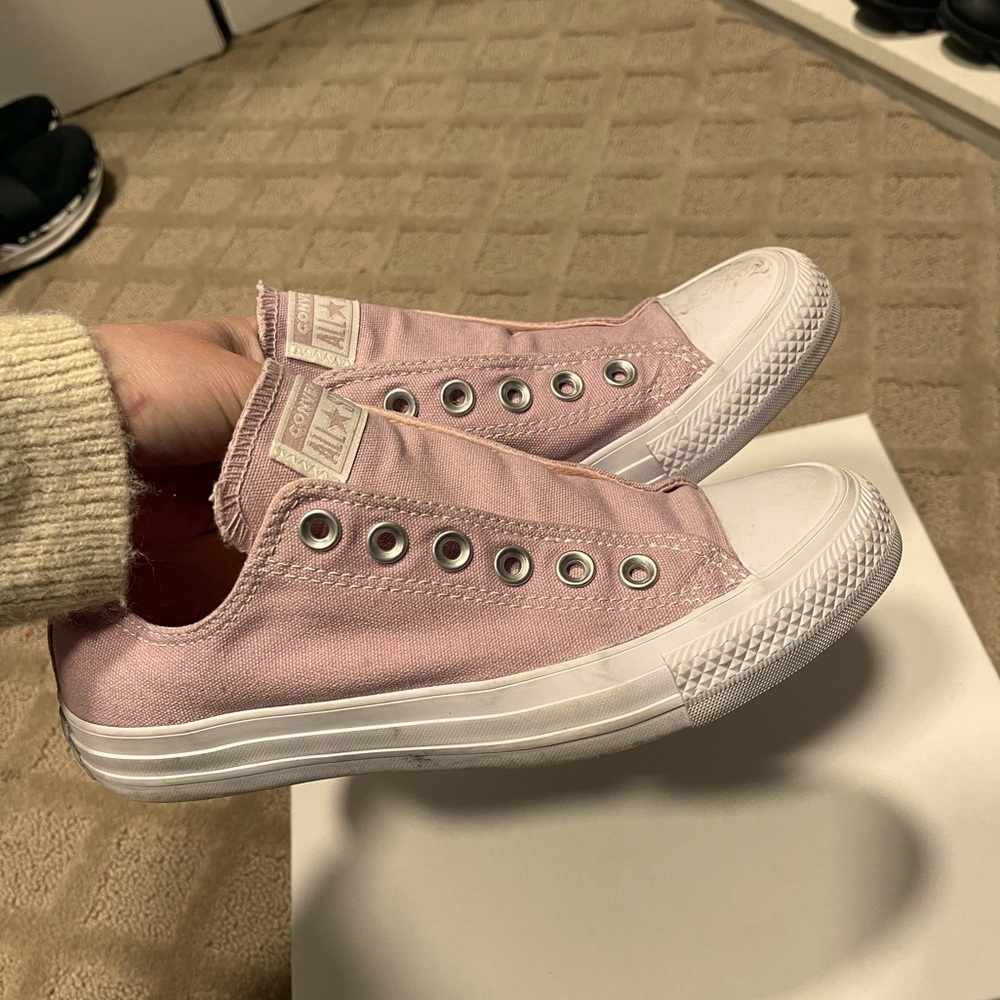 Ladies converse